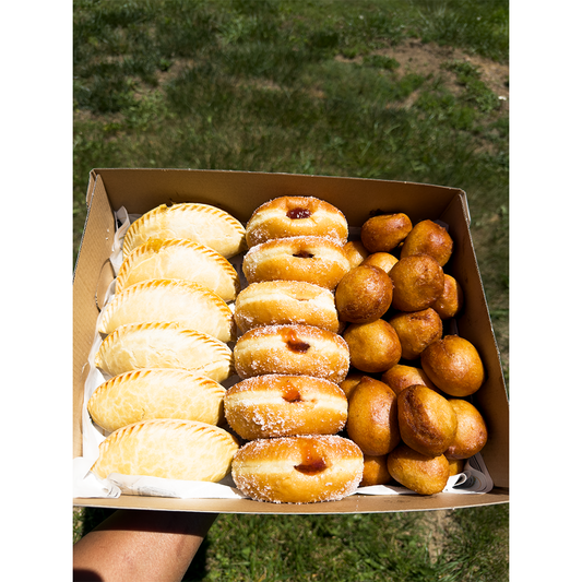 Sweet treat Platter Box