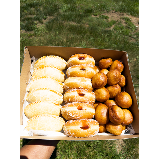 Sweet treat Platter Box
